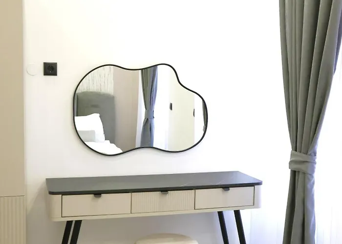 Royal Grand Living With Free Parking Apartament